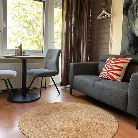 Comfortabele Familie Suite Met 2 Slaapkamers, Speelzolder, Balkon Den Ham Екстериор снимка