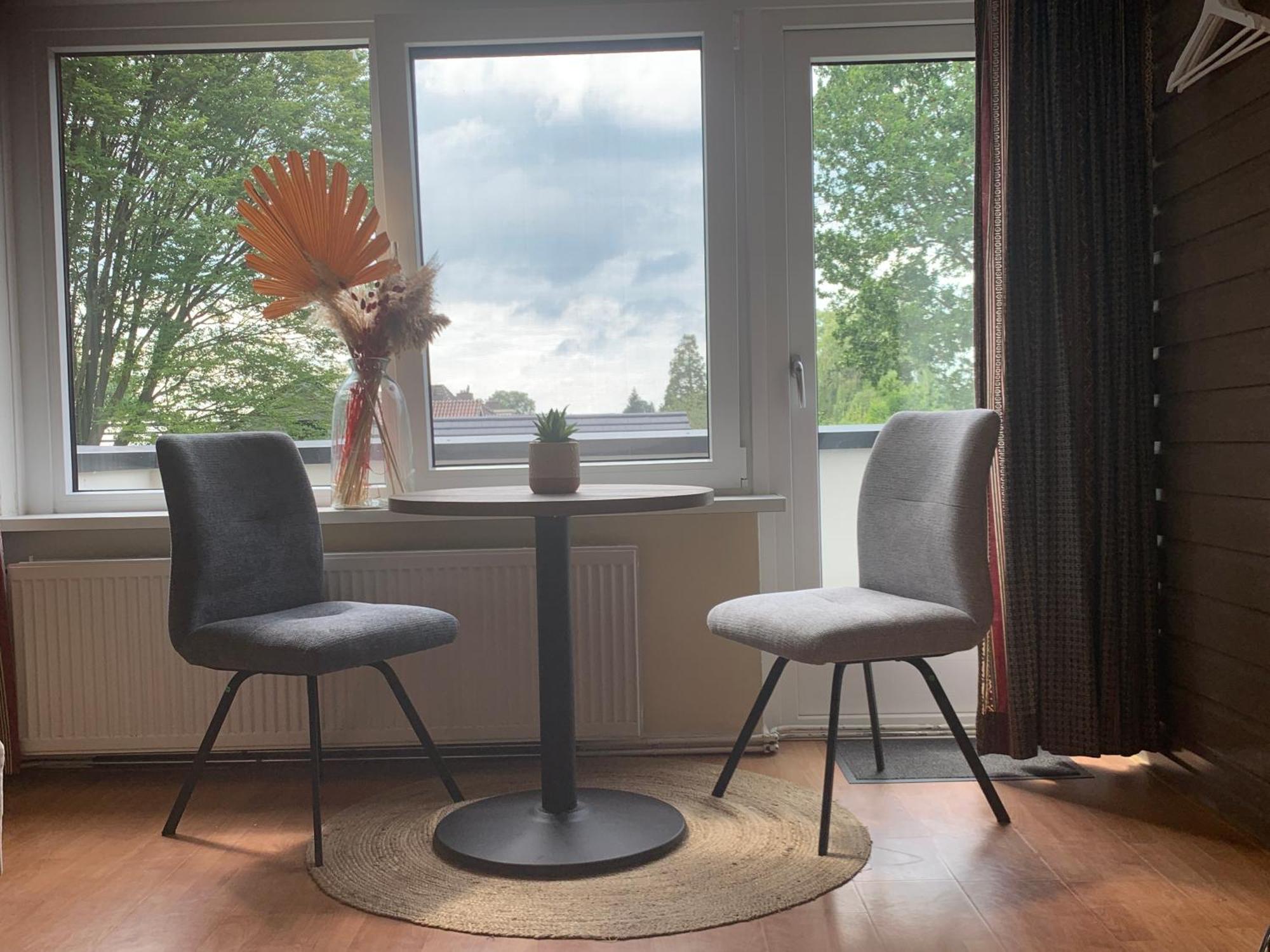 Comfortabele Familie Suite Met 2 Slk, Speelzolder, Balkon, Airco Den Ham Екстериор снимка